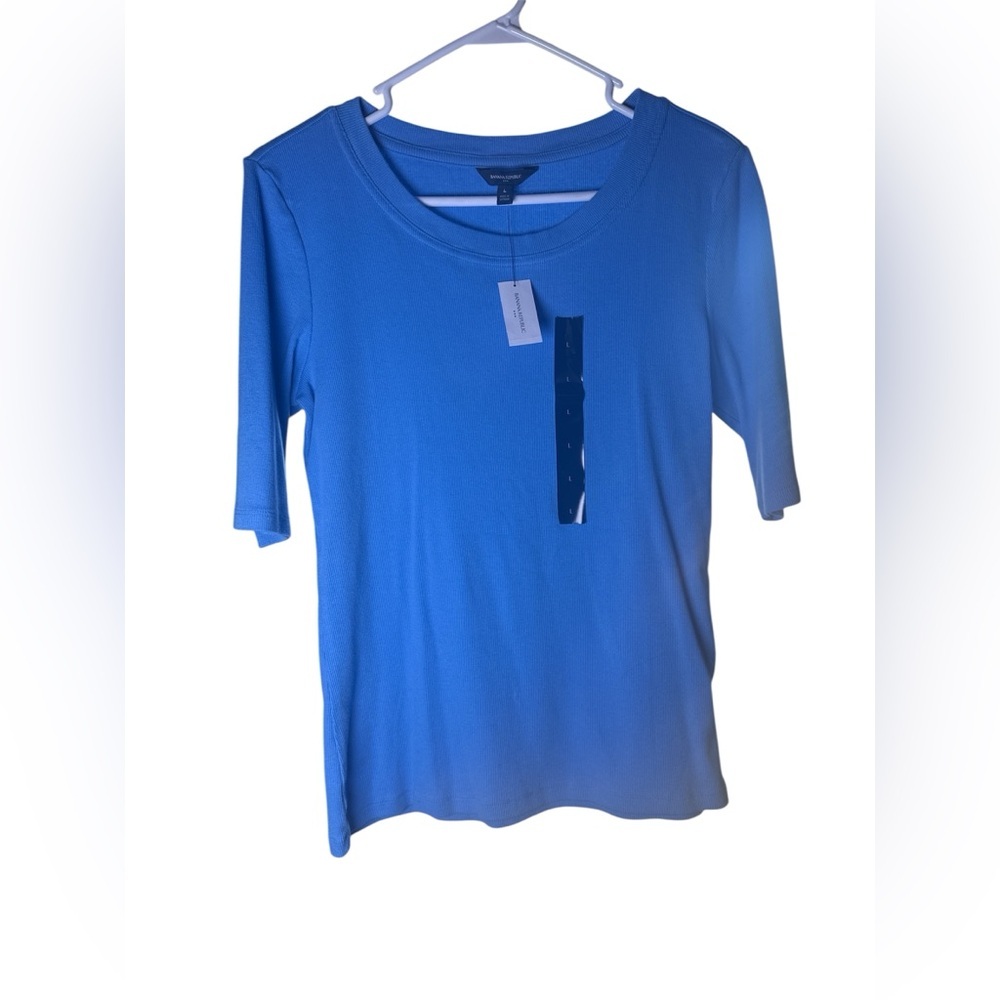 💙 Banana Republic Ribbed Elbow Sleeve Top – NWT 💙